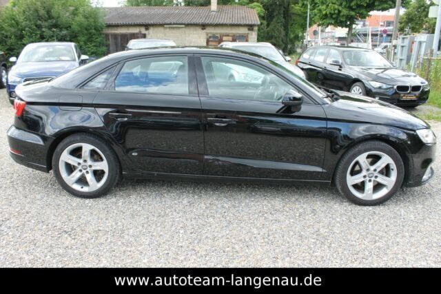 Gebraucht Audi A3 Sport 150 PS (110 kW) 2017 Schwarz metallic Limousine