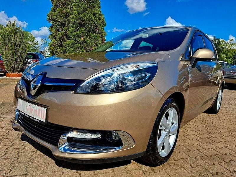 Beige Gebraucht 2013 Renault Scénic III Dynamique Van / Kleinbus | 3.399 € (Superpreis) - Bild 1/4