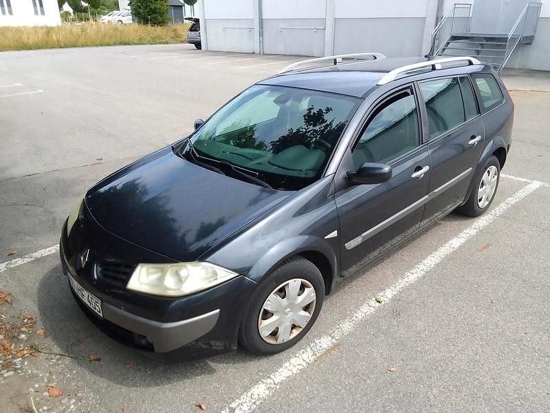 Schwarz Gebraucht 2006 Renault Mégane GrandTour Kombi | 800 € (Superpreis) - Bild 1/4
