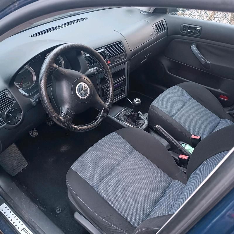 Gebraucht VW Golf IV 131 PS (96 kW) 2003 Blau Kombi