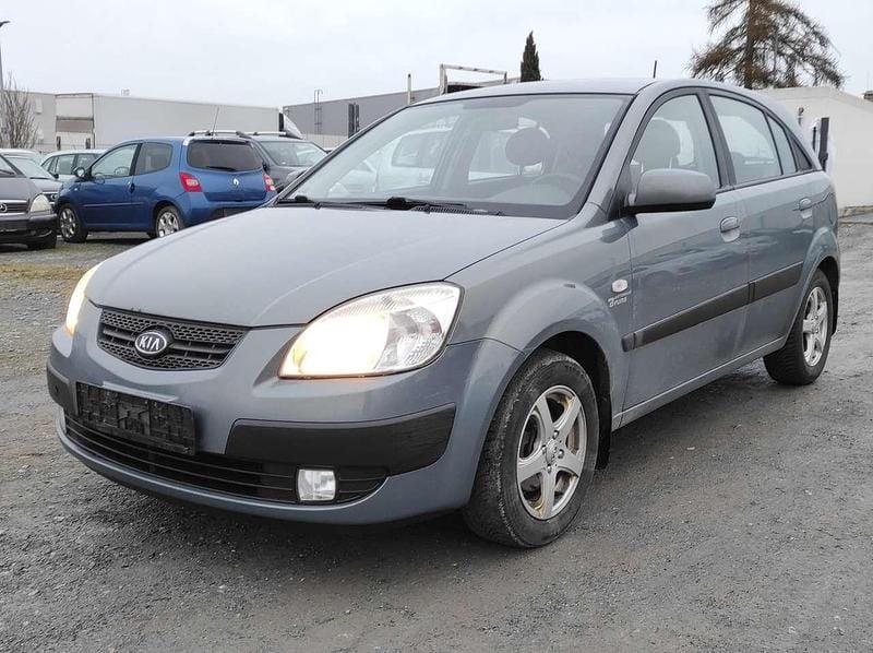 Gebraucht Kia Rio Sport 97 PS (71 kW) 2009 Blue mica metallic / caribbean Kleinwagen