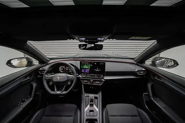 Neu Cupra Formentor 150 PS (110 kW) 2026 Fjord blau uni (9k) fjord blau uni (9k) SUV