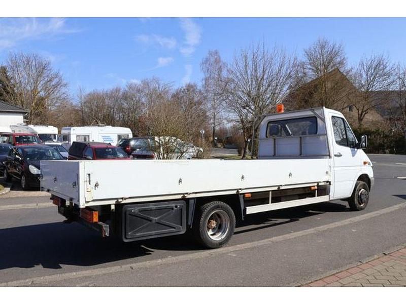 Gebraucht Mercedes Sprinter 129 PS (94 kW) 2005 Arktikweiss Van