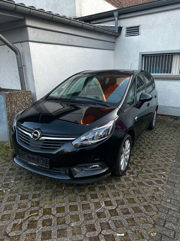 Schwarz Gebraucht 2019 Opel Zafira Tourer Van / Kleinbus | 10.800 € (Superpreis) - Bild 1/4