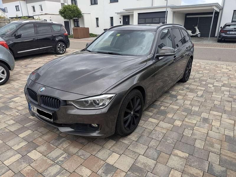Gebraucht BMW 318 143 PS (105 kW) 2014 Braun Kombi