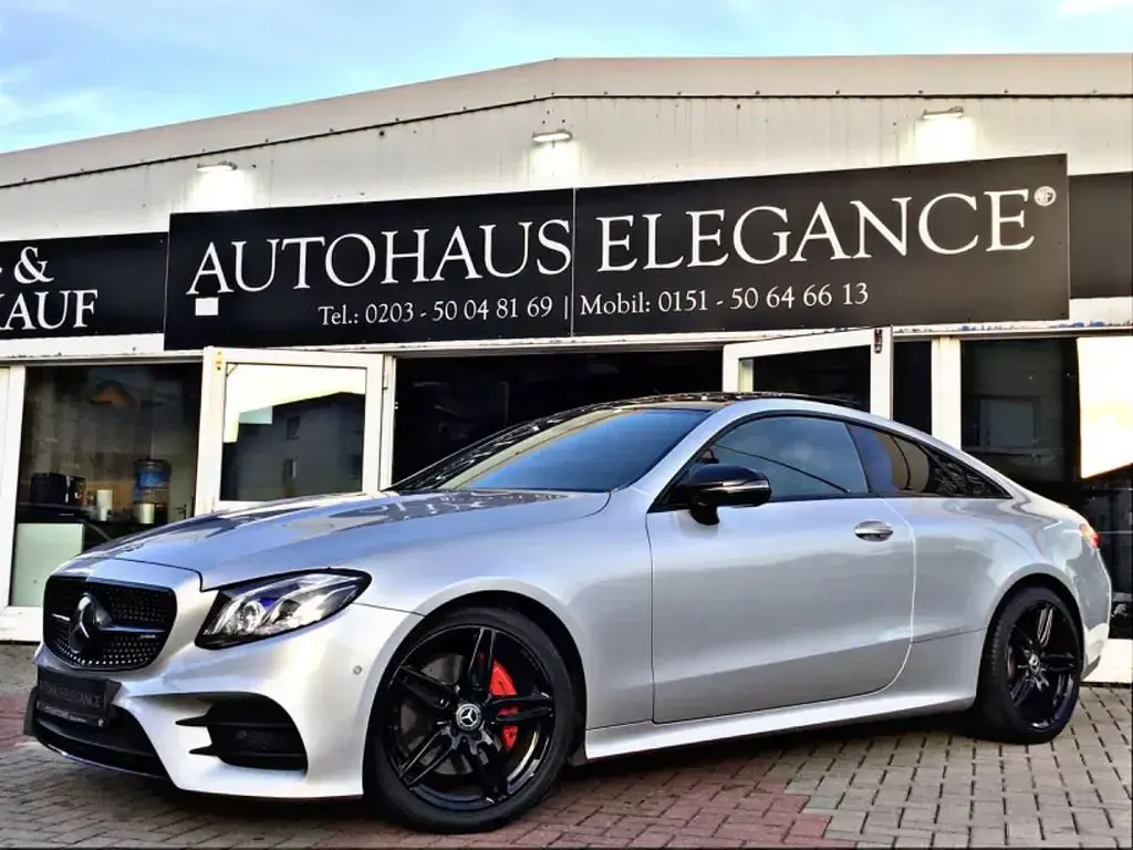 Gebraucht Mercedes E220 AMG line 194 PS (142 kW) 2019 Grau Coupé