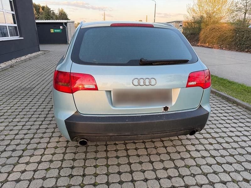 Second-hand Audi A6 177 CP (130 kW) 2005 Albastru Break