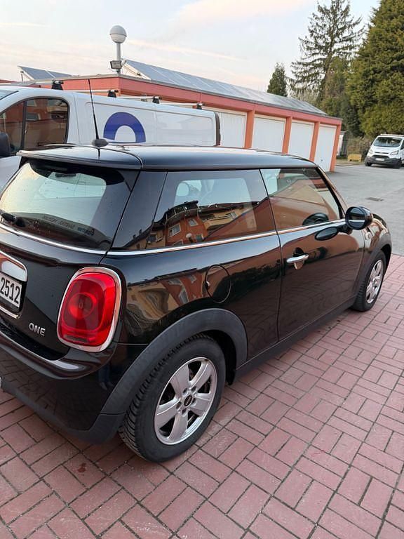 Gebraucht Mini ONE 75 PS (55 kW) 2014 Schwarz Kleinwagen