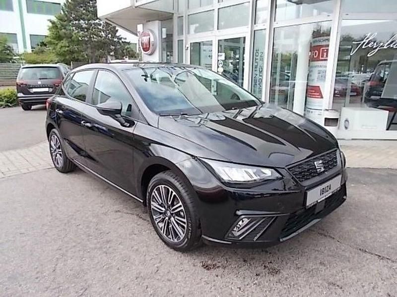 Midnight schwarz Gebraucht 2023 Seat Ibiza Style Limousine | 19.850 € (Teuer) - Bild 1/4