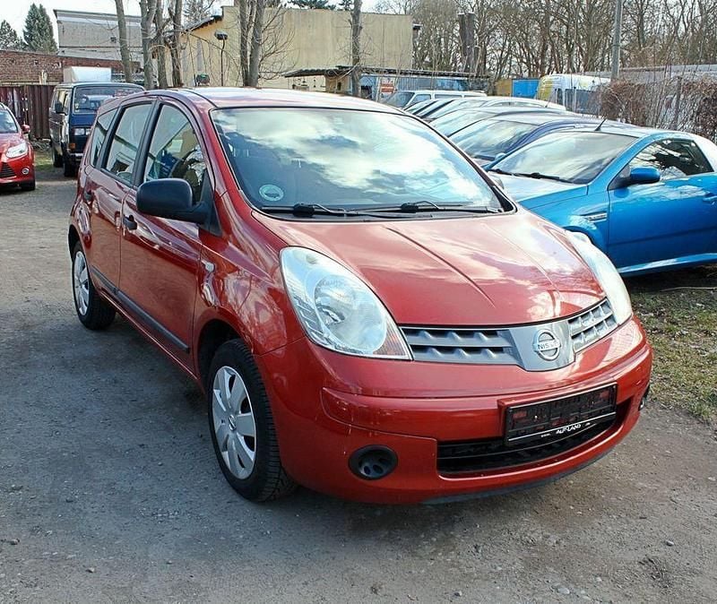 Gebraucht Nissan Note Visia 88 PS (64 kW) 2008 Rot Kleinwagen