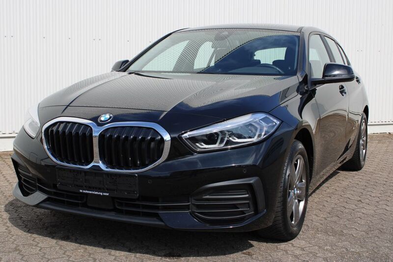 Gebraucht BMW 118 Advantage 136 PS (100 kW) 2023 Schwarz Kleinwagen