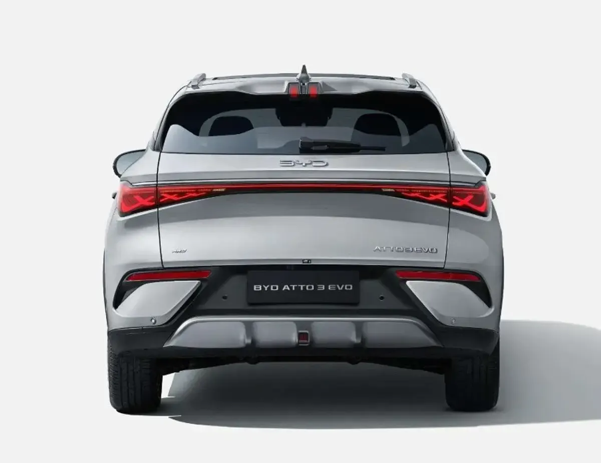 Neu BYD Atto 3 Design 230 kW (313 PS) 2026 Skiing white SUV
