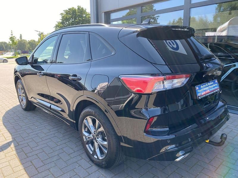 Gebraucht Ford Kuga ST-Line 224 PS (164 kW) 2021 Obsidianschwarz metallic SUV