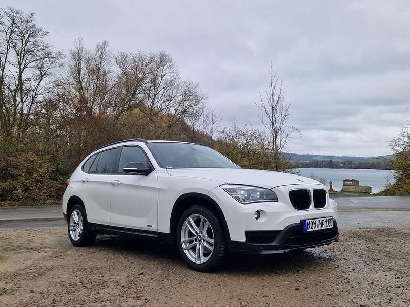 Gebraucht BMW X1 Sport Line 143 PS (105 kW) 2014 Weiß SUV
