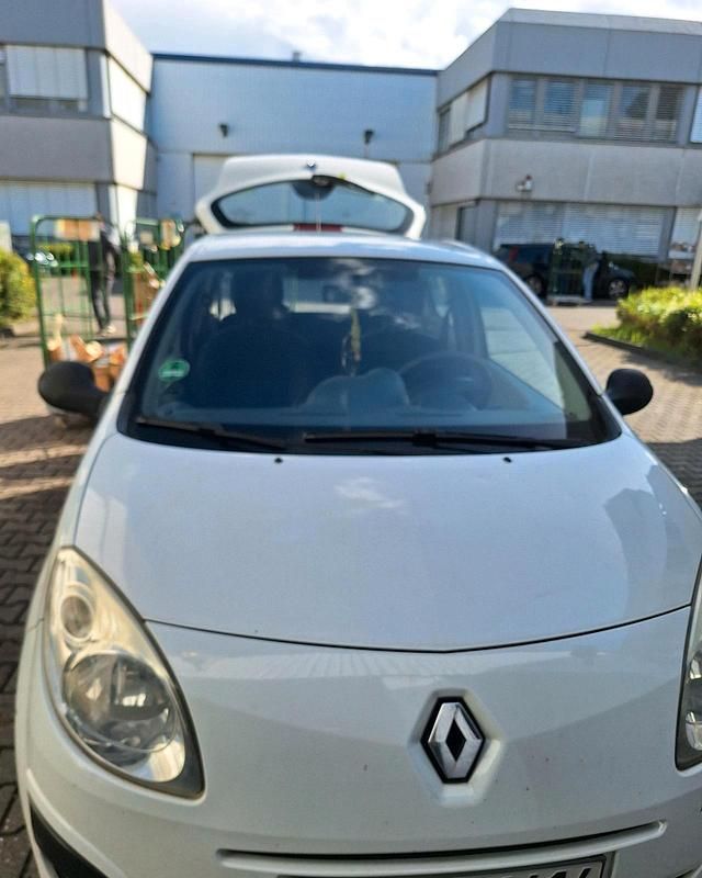 Weiß Gebraucht 2008 Renault Twingo Kleinwagen | 650 € (Guter Preis) - Bild 1/4