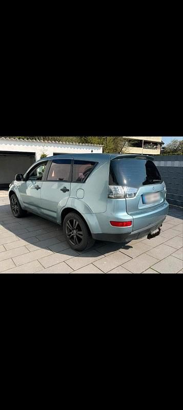Używany Mitsubishi Outlander 140 KM (102 kW) 2008 SUV