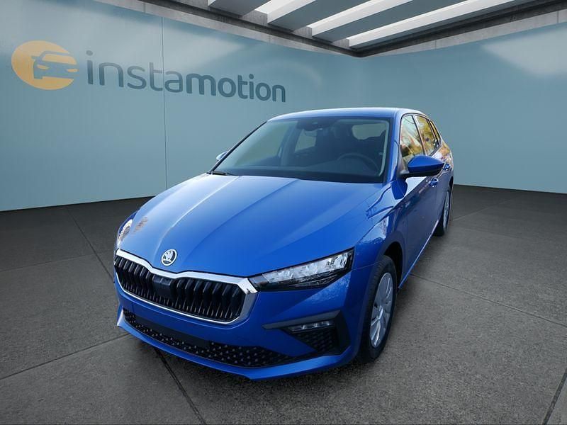 Neu Skoda Scala 150 PS (110 kW) 2025 Blau Kleinwagen