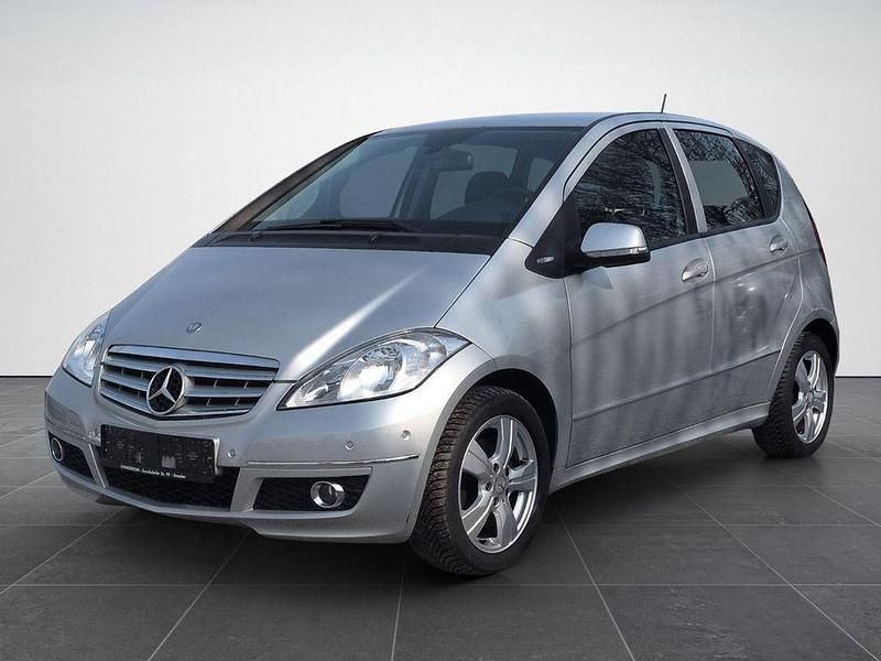 Gebraucht Mercedes A160 95 PS (69 kW) 2012 Silber Limousine