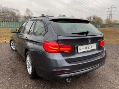 Gebraucht BMW 318 Advantage 150 PS (110 kW) 2019 Grau metallic Kombi
