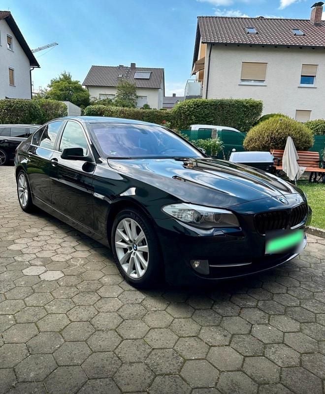 Gebraucht BMW 525 204 PS (150 kW) 2010 Schwarz Limousine