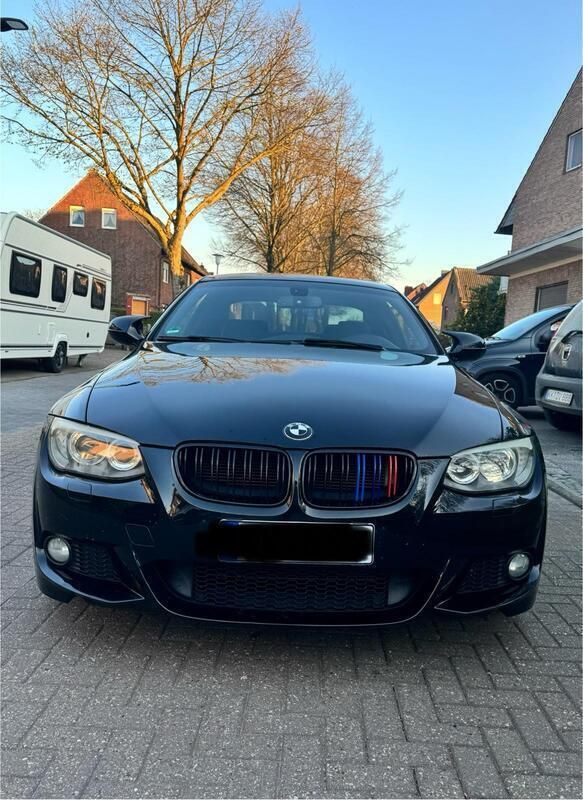 Schwarz Gebraucht 2011 BMW 320 M Performance Coupé | 11.000 € (Etwas zu teuer) - Bild 1/4