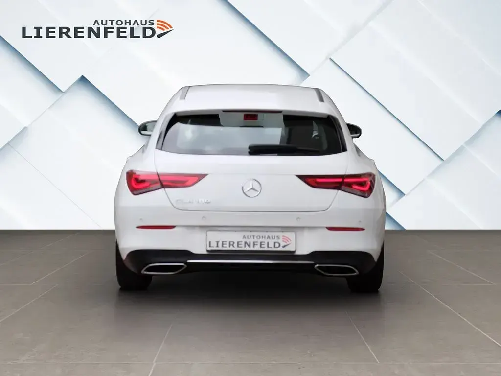 Gebraucht Mercedes CLA180 Shooting Brake 136 PS (100 kW) 2020 Polarweiss  unilack Kombi