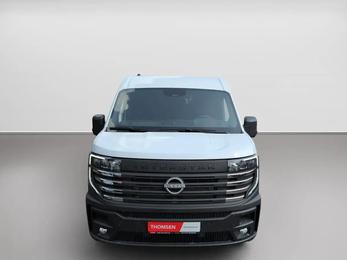 Neu Nissan Interstar N-Connecta 131 PS (96 kW) 2026 Mineral white s Van