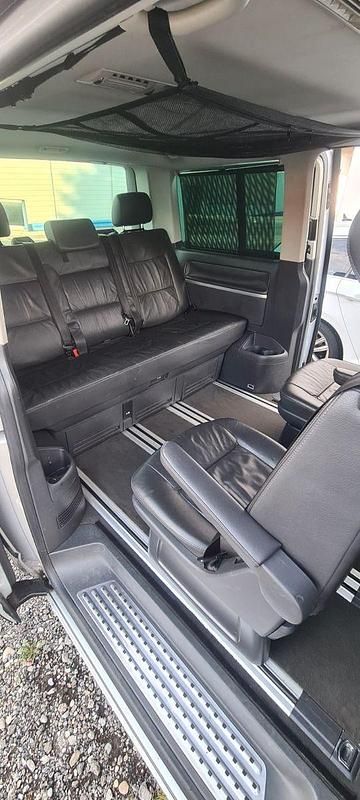 Gebraucht VW Multivan 174 PS (127 kW) 2008 Silber Van