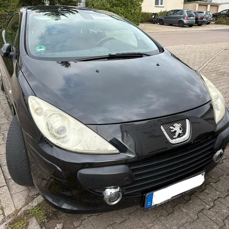 Schwarz Gebraucht 2005 Peugeot 307 CC Tendance Cabrio | 1.700 € (Guter Preis) - Bild 1/4