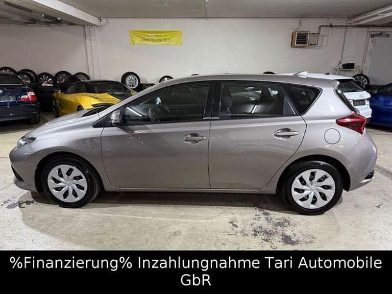 Gebraucht Toyota Auris Cool 150 PS (110 kW) 2015 Andere Kleinwagen
