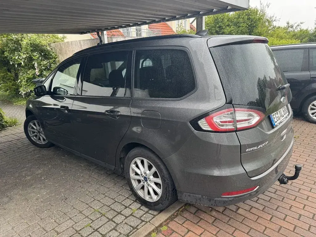 Gebraucht Ford Galaxy Trend 150 PS (110 kW) 2020 Grau Van / Kleinbus