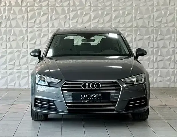 Gebraucht Audi A4 Sport 150 PS (110 kW) 2017 Grau Kombi