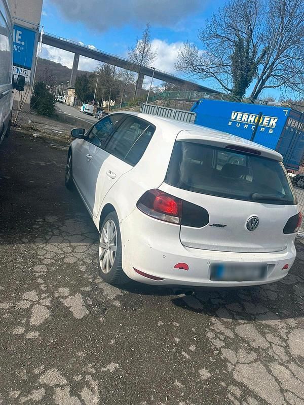 Gebraucht VW Golf VII 90 PS (66 kW) 2012 Weiß Kleinwagen