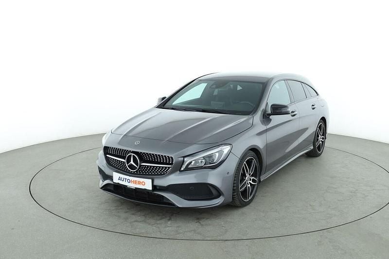 Grau Gebraucht 2019 Mercedes CLA180 Shooting Brake AMG line Kombi | 22.890 € (Fairer Preis) - Bild 1/3