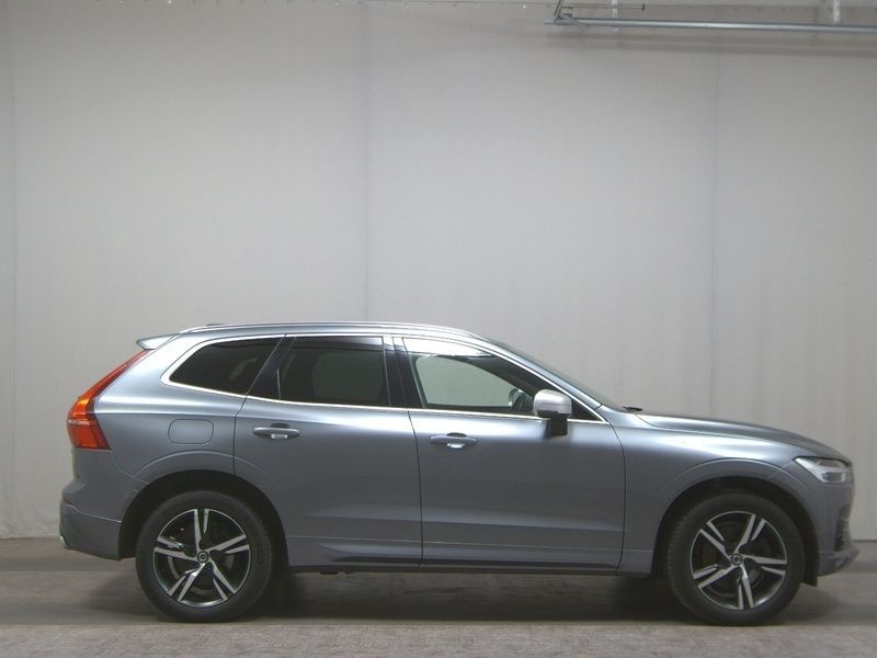 Grau Gebraucht 2019 Volvo XC60 R-Design SUV | 19.490 € (Fairer Preis) - Bild 1/4
