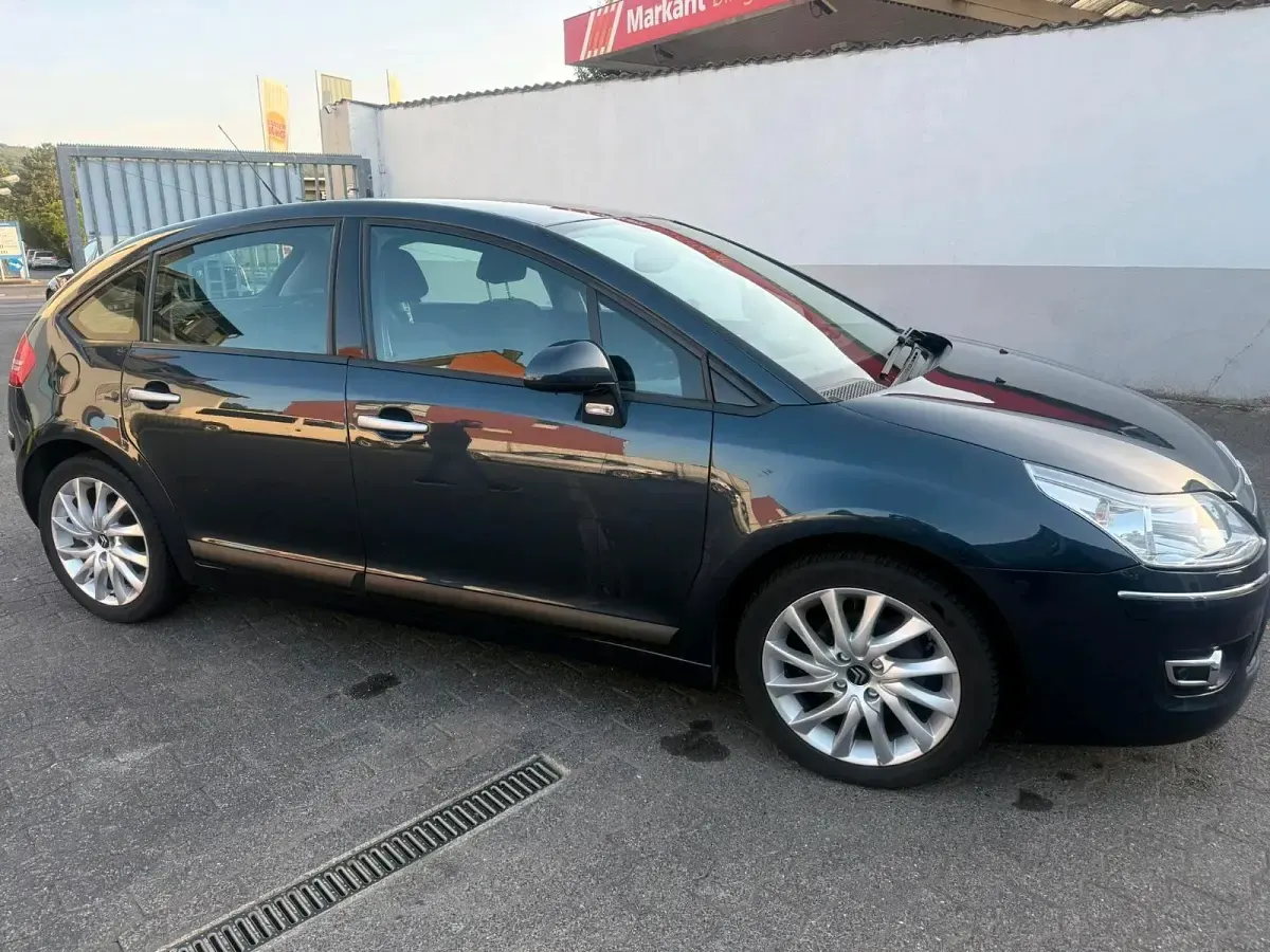 Gebraucht Citroën C4 120 PS (88 kW) 2009 Braun Limousine