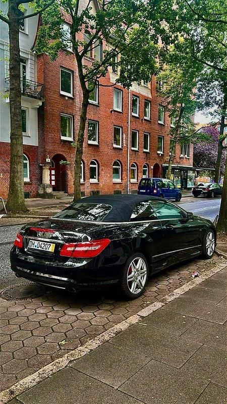 Schwarz Gebraucht 2012 Mercedes E350 Cabrio | 9.870 € (Superpreis) - Bild 1/4