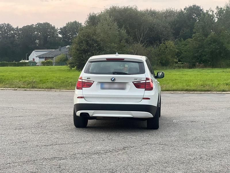 Gebraucht BMW X3 163 PS (119 kW) 2012 Weiß SUV