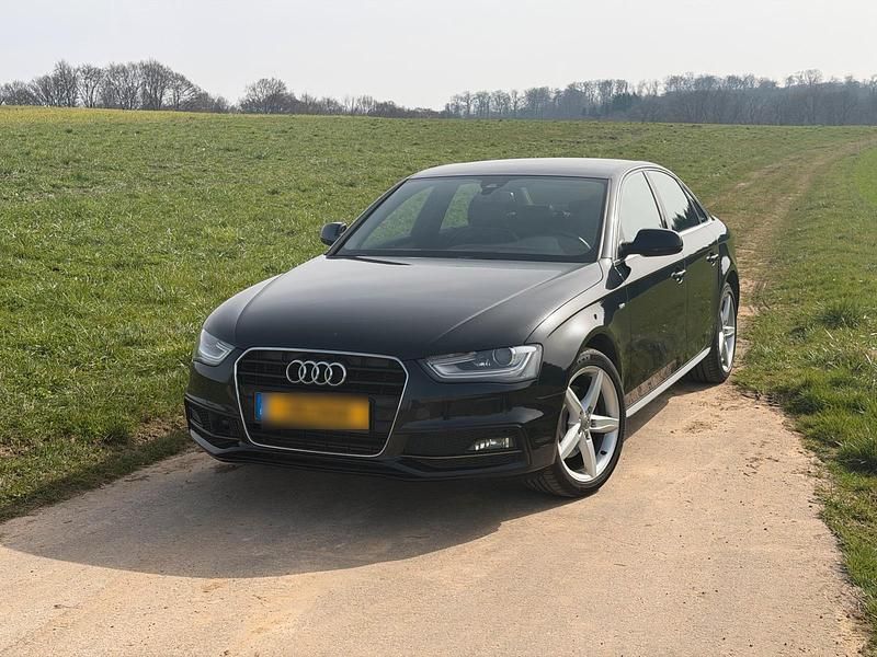 Gebraucht Audi A4 S-Line 177 PS (130 kW) 2012 Schwarz Limousine
