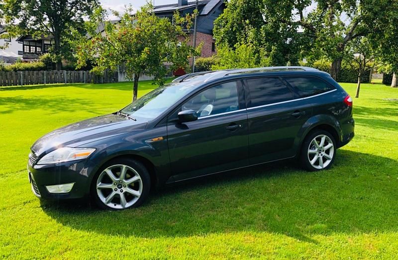 Grau Gebraucht 2009 Ford Mondeo Titanium Kombi | 2.999 € (Fairer Preis) - Bild 1/4