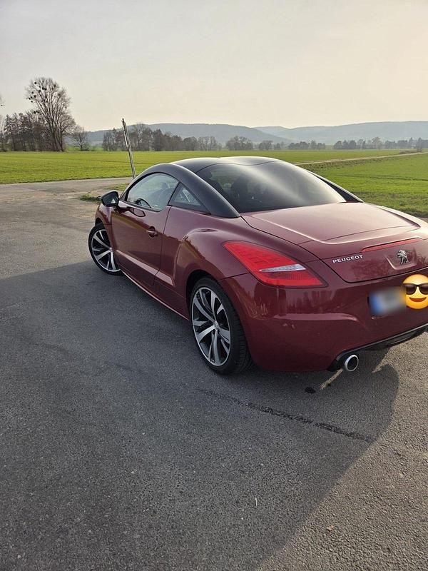 Gebraucht Peugeot RCZ 163 PS (119 kW) 2015 Rot Coupé