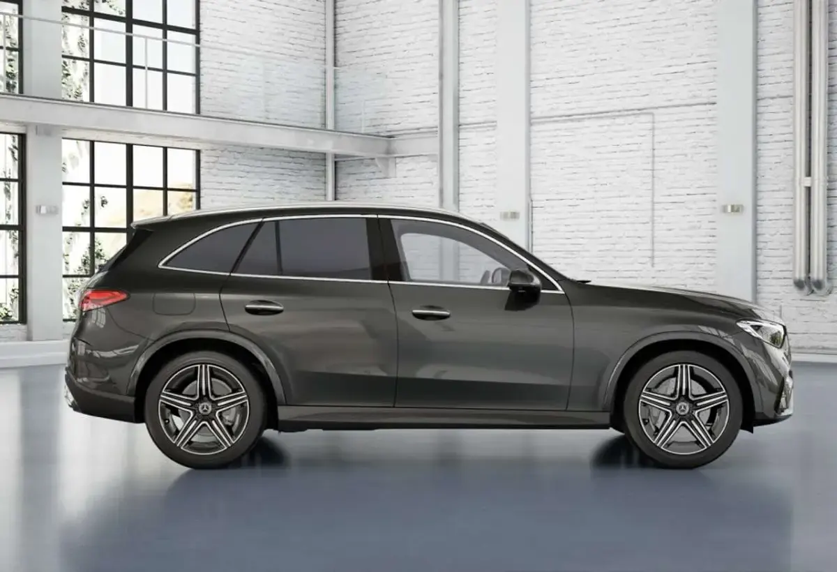 Gebraucht Mercedes GLC200 AMG 204 PS (150 kW) 2026 Metalliclack graphitgrau SUV
