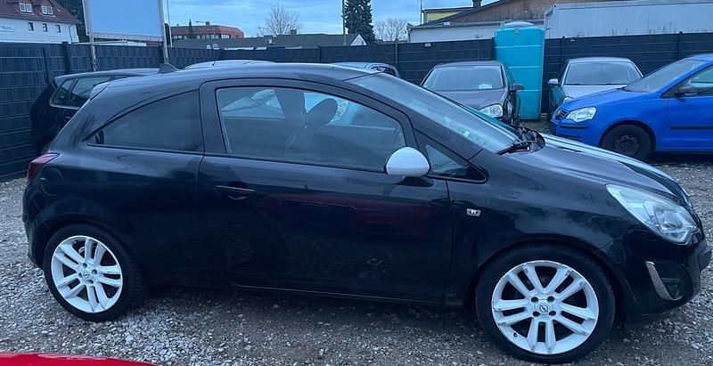 Gebraucht Opel Corsa 101 PS (74 kW) 2012 Karbonschw graphitschw midnigh Kleinwagen