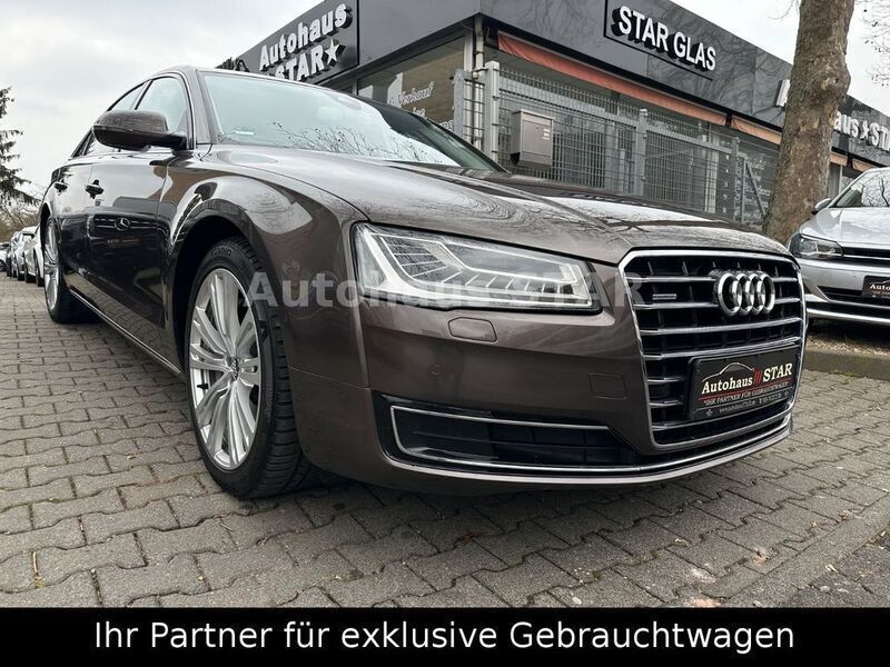 Braun Gebraucht 2016 Audi A8 Sport Limousine | 30.590 € (Guter Preis) - Bild 1/4