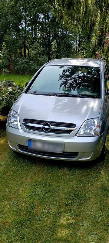 Silber Gebraucht 2003 Opel Meriva Van / Kleinbus | 2.900 € (Etwas zu teuer) - Bild 1/4