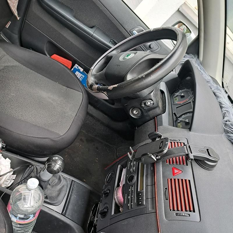 Grau Gebraucht 2007 Skoda Fabia Kombi | 1.499 € (Superpreis) - Bild 1/4