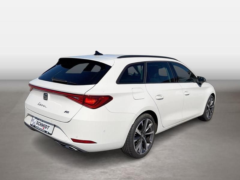 Gebraucht Seat Leon FR 150 PS (110 kW) 2022 Weiß Limousine