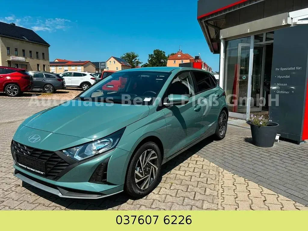 Neu Hyundai i20 79 PS (58 kW) 2025 Grün Kleinwagen