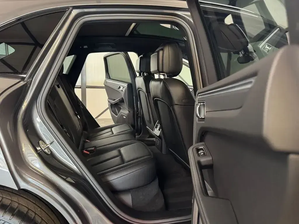 Gebraucht Porsche Macan 252 PS (185 kW) 2018 Grau SUV