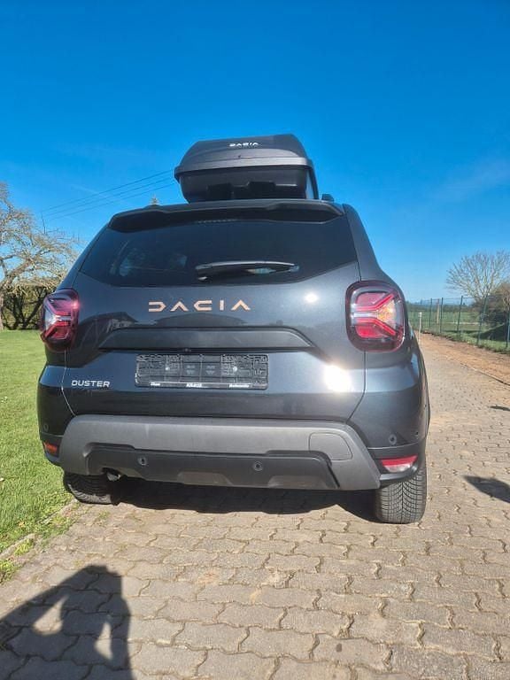 Second-hand Dacia Duster Extreme 114 CP (83 kW) 2024 Gri SUV